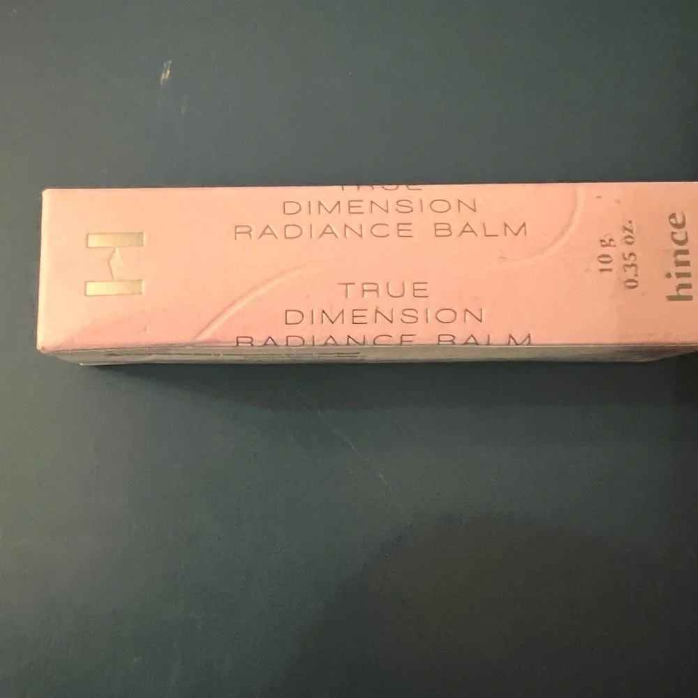 Hince True Dimension Radiance Balm – Shelly Highlighter Stick (New in Box)